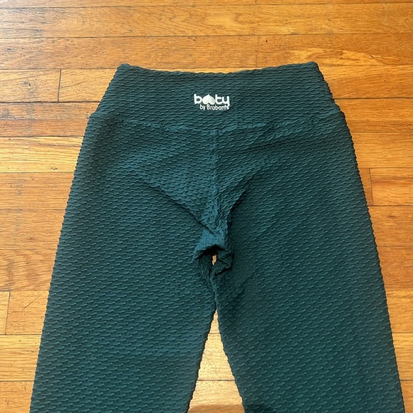 Booty By Brabants Curvy Croco Skin Leggings in Green,  OSFM - Picture 11 of 14